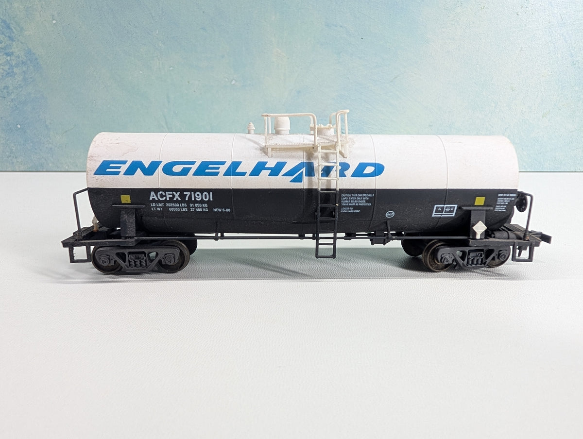 USED Atlas HO Scale Tank Car Engelhard ACFX #71901