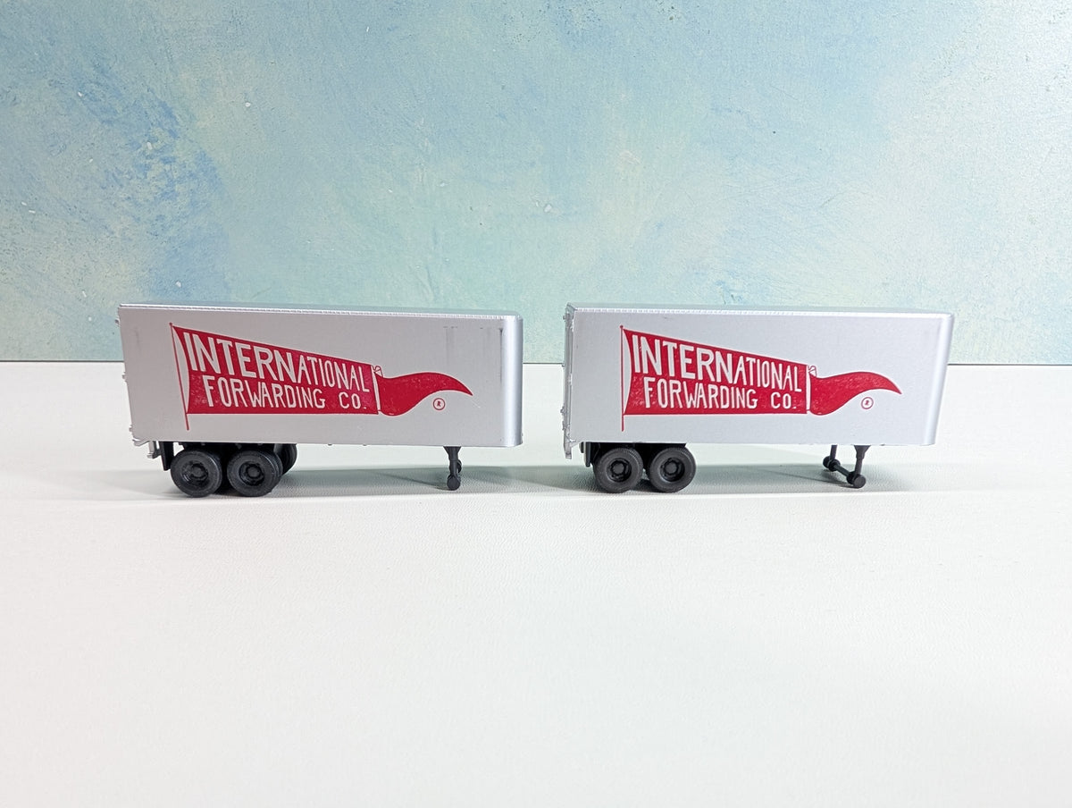 USED Athearn HO Scale Set of Piggy Trailers International Forwarding Co
