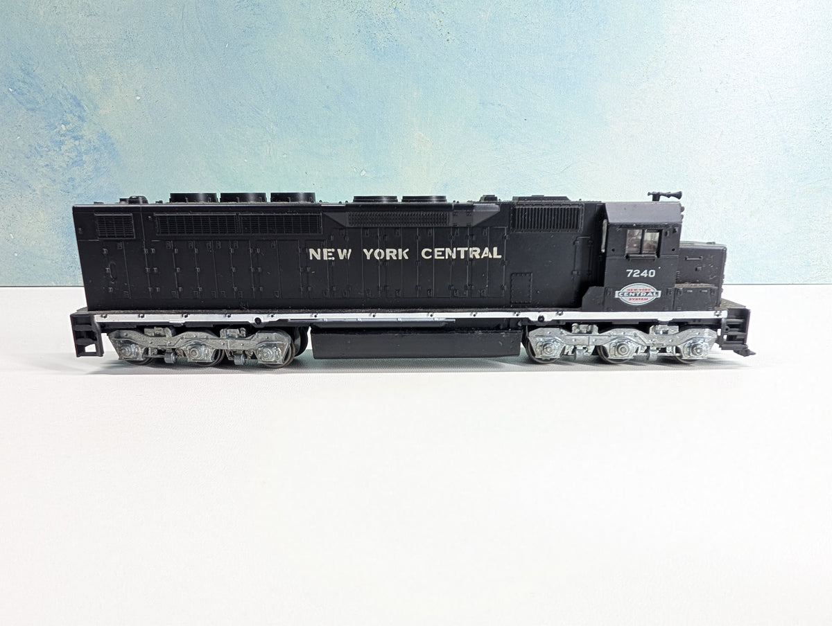 USED Athearn HO Scale SDP-40 Diesel Locmotive New York Central NYC #7240 Tested! DC