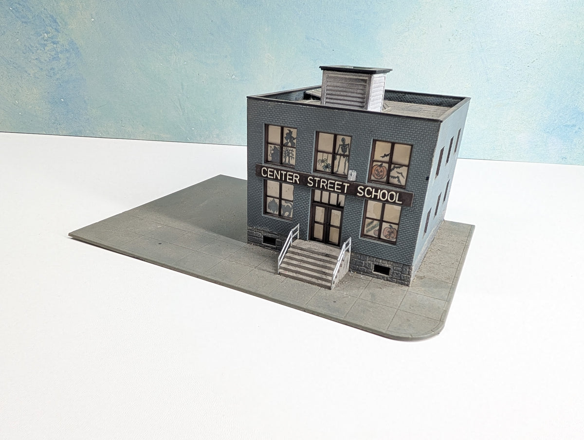 USED Tyco HO Scale Center Street School