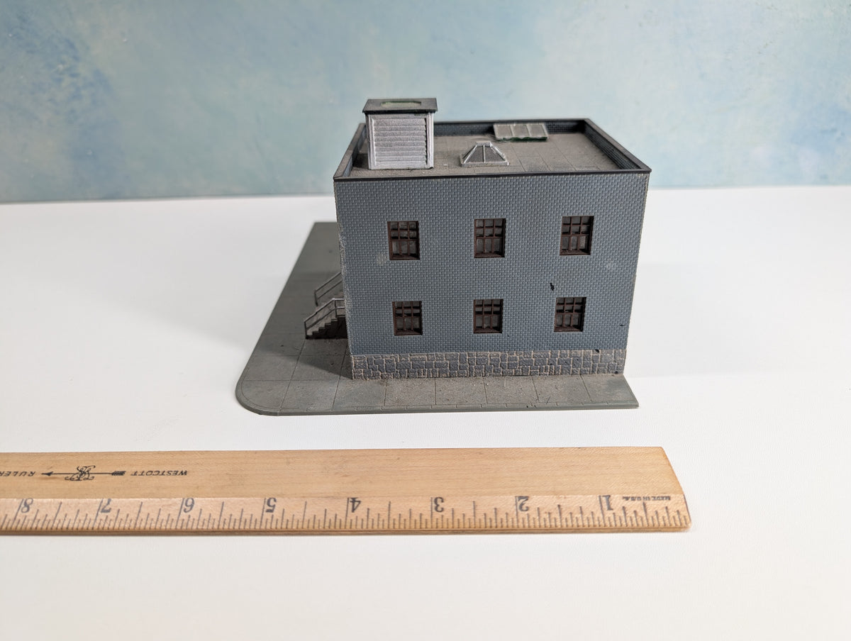 USED Tyco HO Scale Center Street School