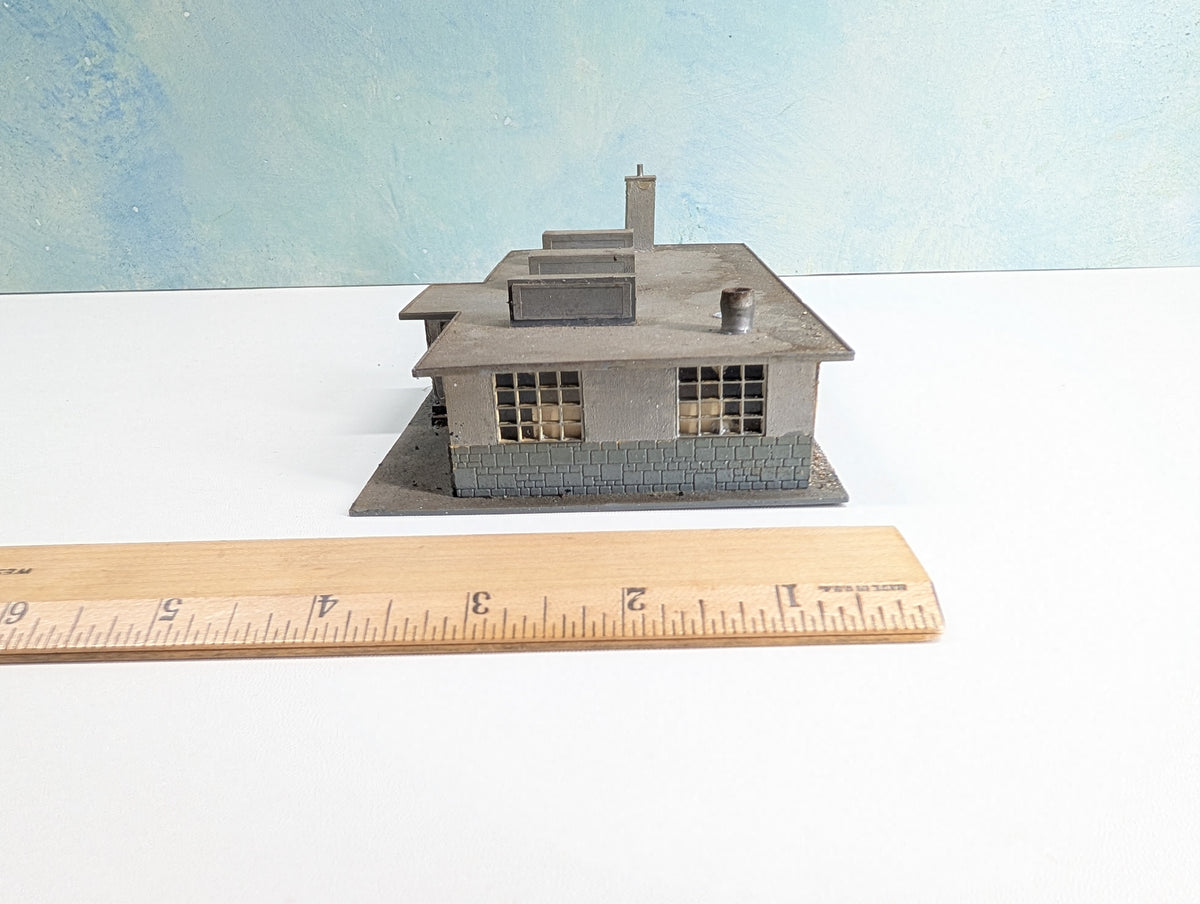 USED HO Scale Restaurant
