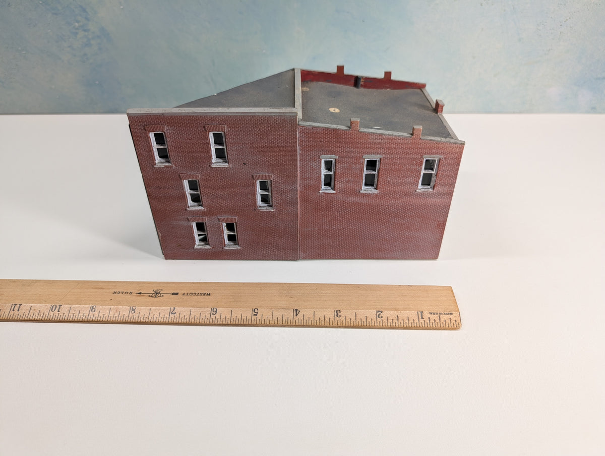 USED HO Scale Custom Brick Building