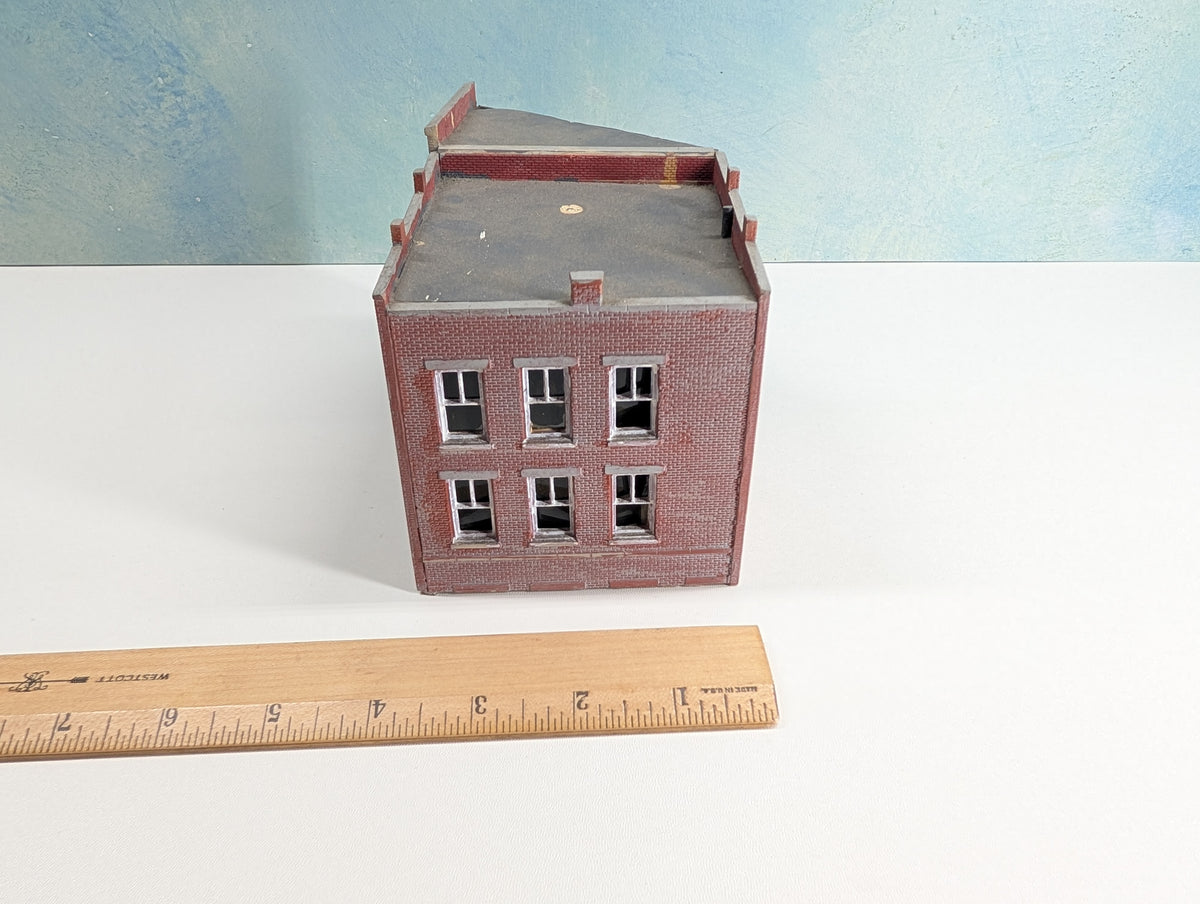 USED HO Scale Custom Brick Building