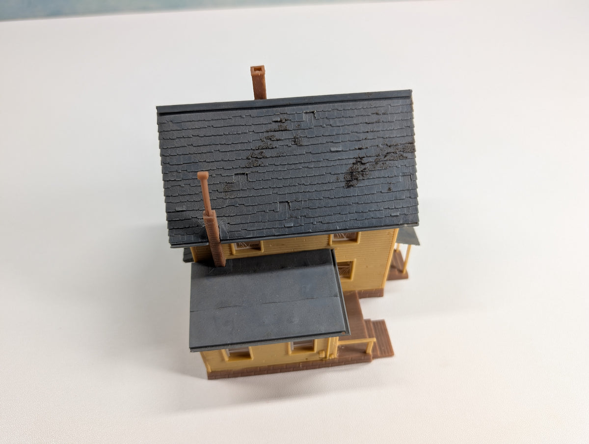 USED Revell HO Scale Yellow Farm House