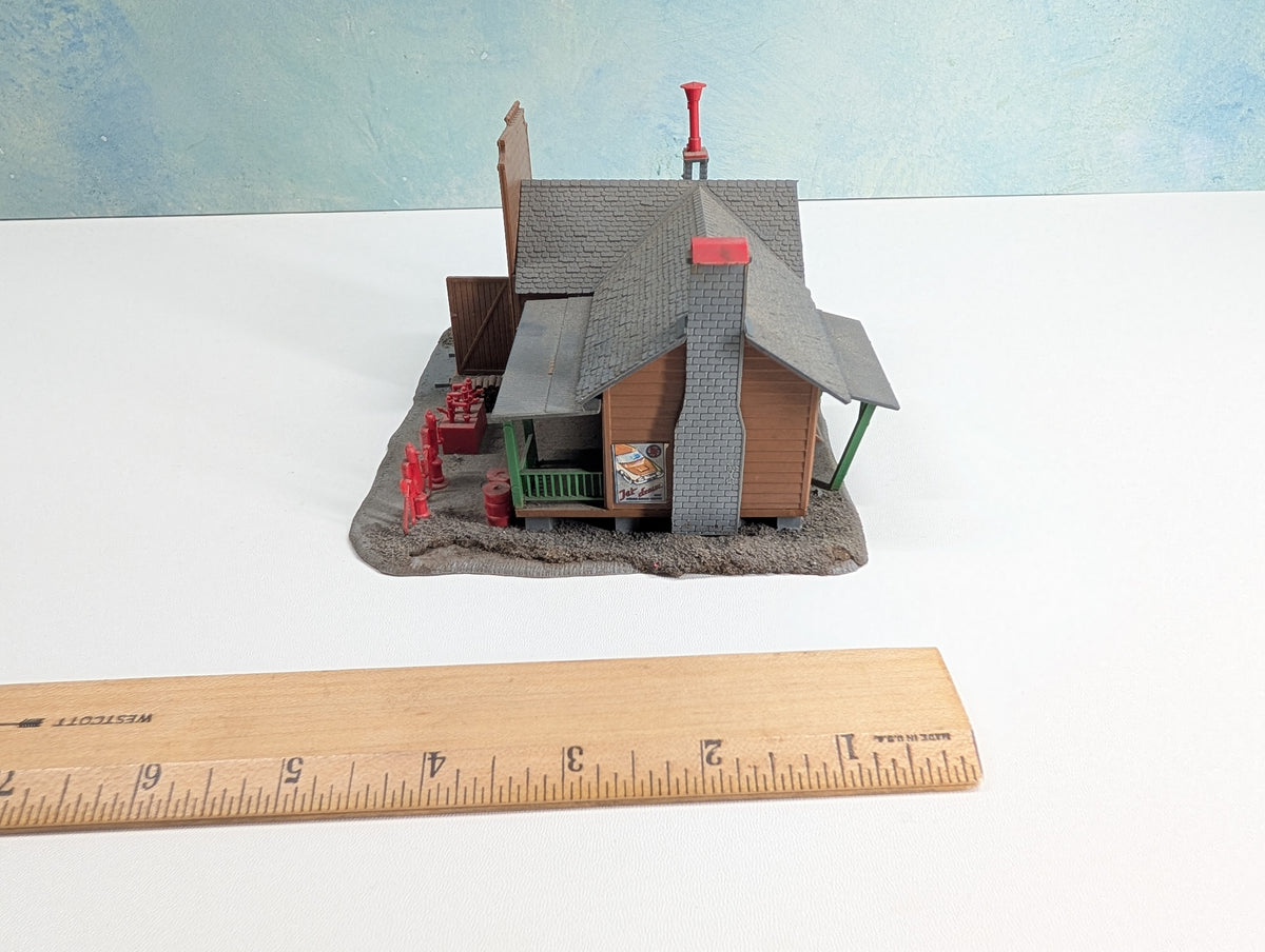 USED Tyco HO Scale Speedy Andrew's Repair Shop