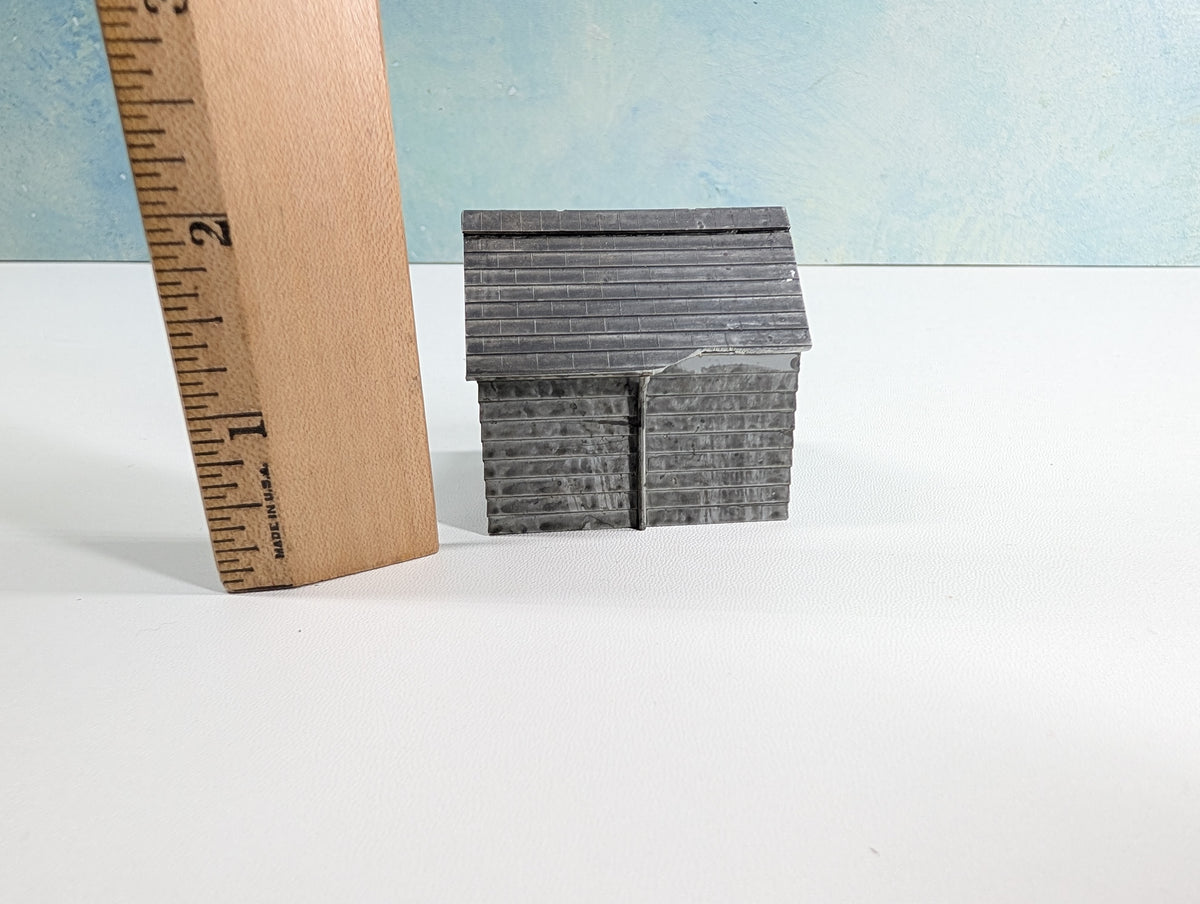 USED HO Scale Small Gray Shed