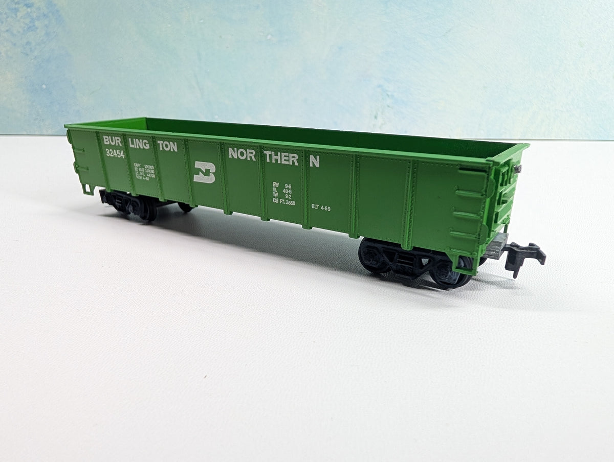 USED Roundhouse HO Scale Gondola Burlington Northern BN #32454