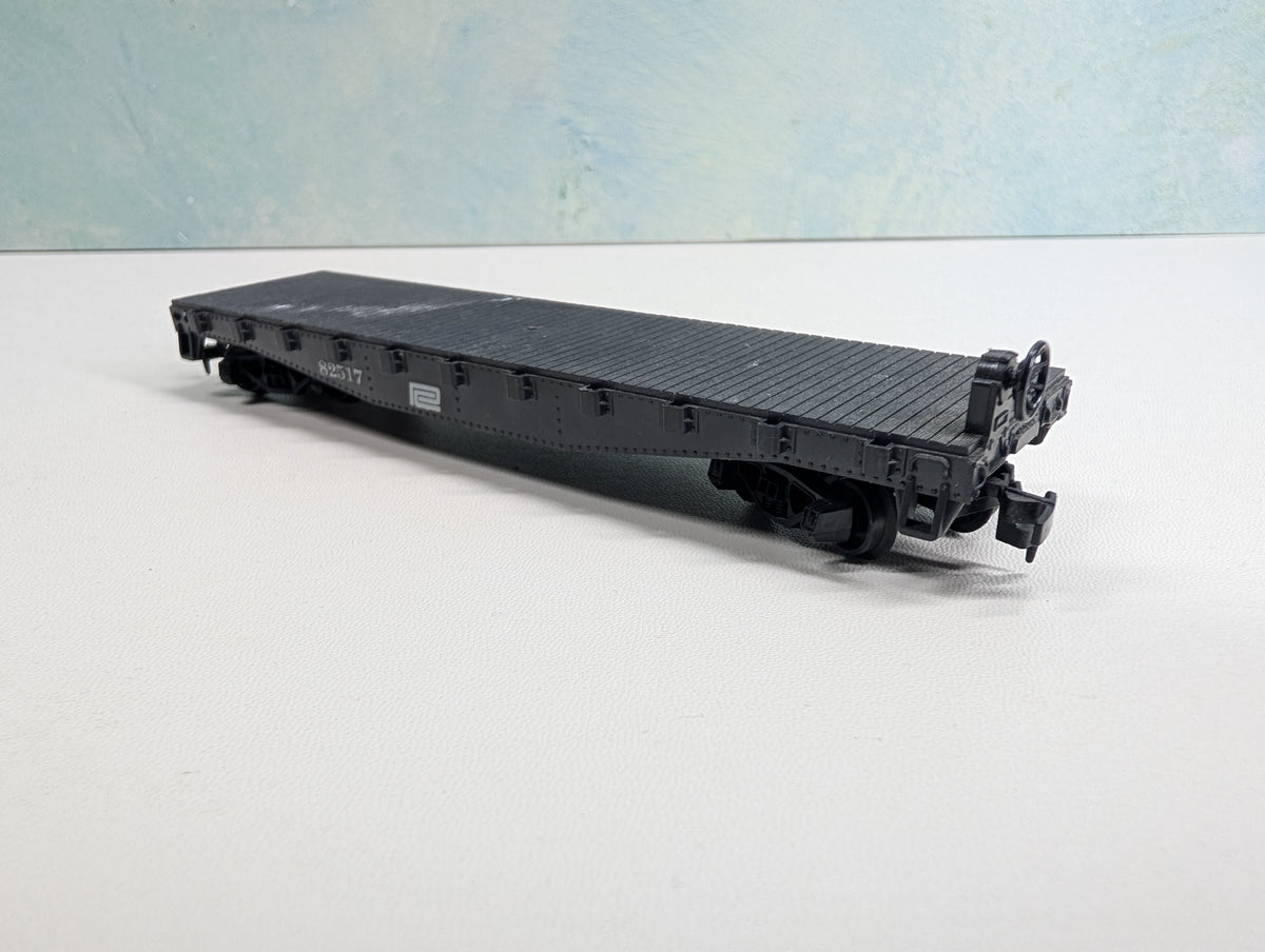 USED HO Scale 40' Flat Car Penn Central PC #82517
