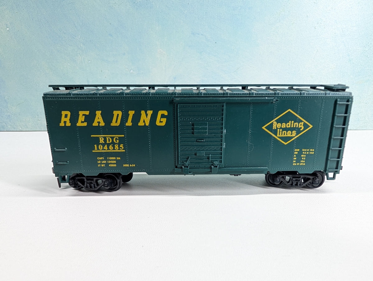 USED Athearn HO Scale 40' Box Car Reading RDG #104685
