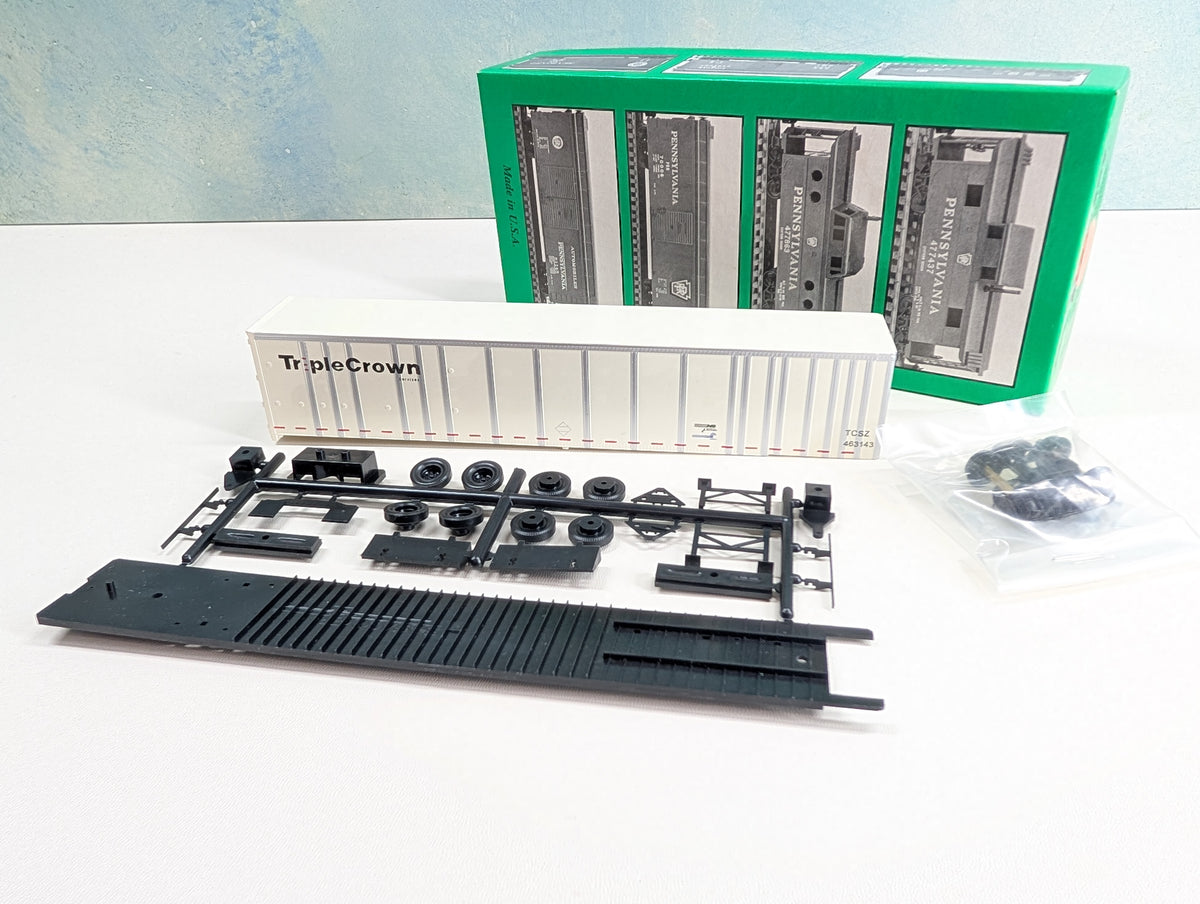 Bowser 55501 HO Scale 53' RoadRailer Plate Trailer Triple Crown Services TCSZ #463143 KIT