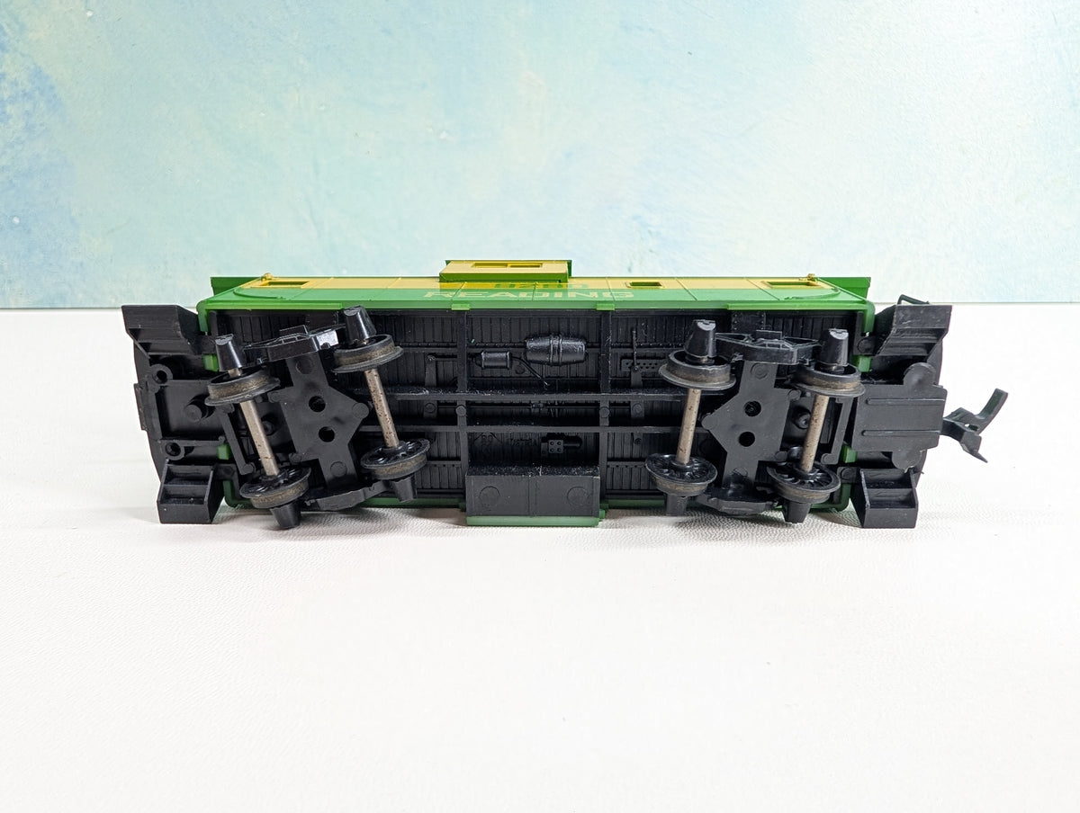 USED HO Scale Caboose Reading #9290