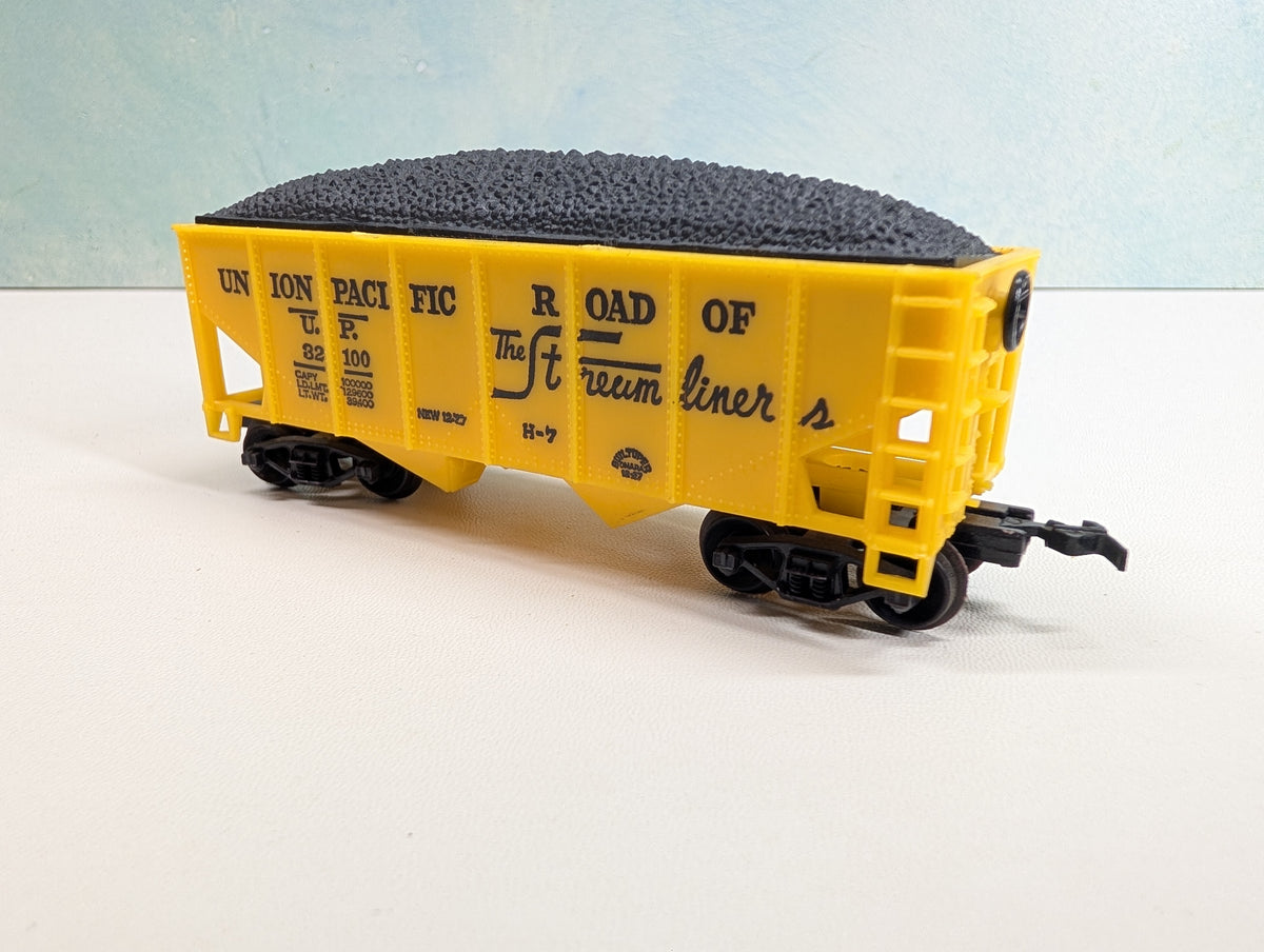 USED HO Scale 2 Bay Hopper Union Pacific UP #32100