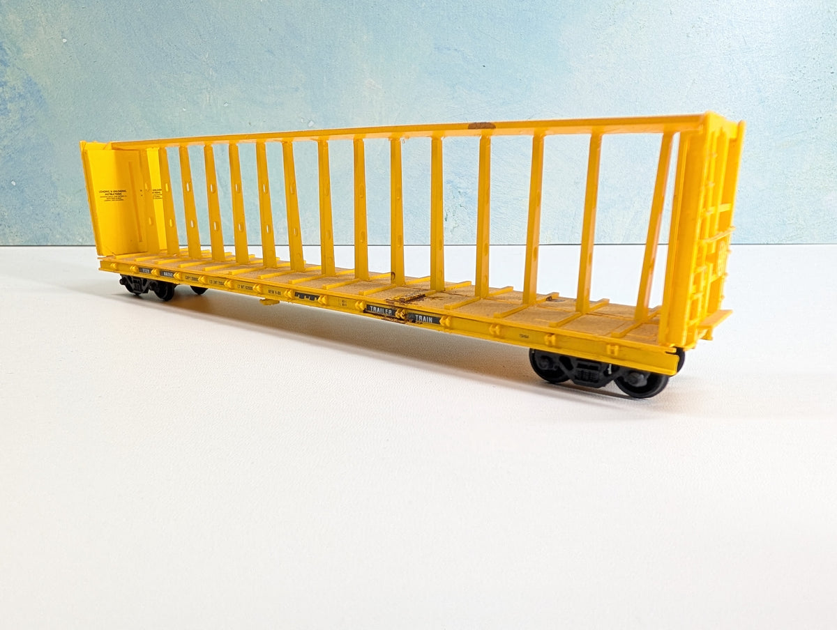 USED MCKEAN HO Scale Center Beam Open Flat Car Trailer Train TTZX #86252