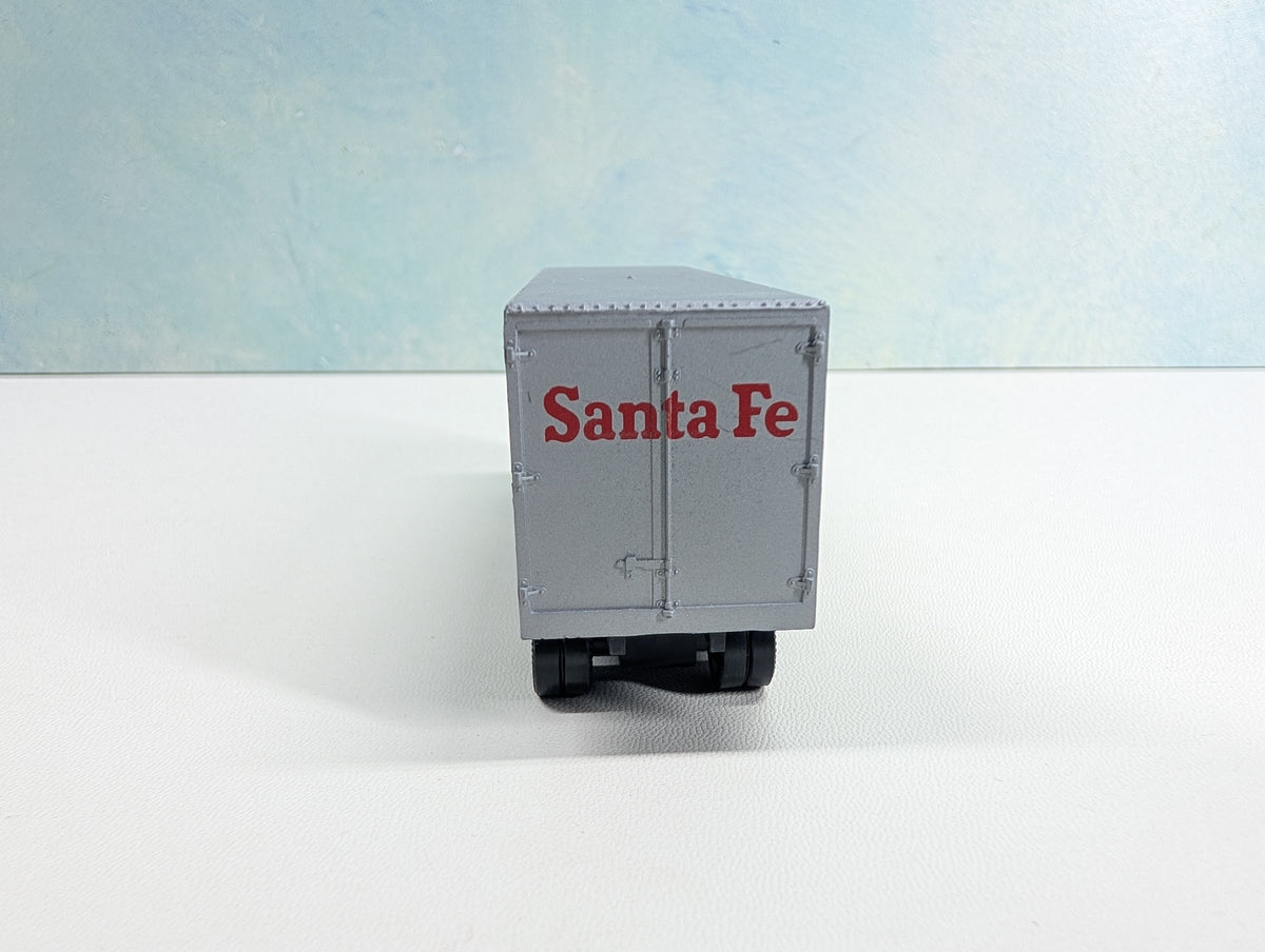 USED Walthers HO Scale 32' Trailer Santa Fe #F3224