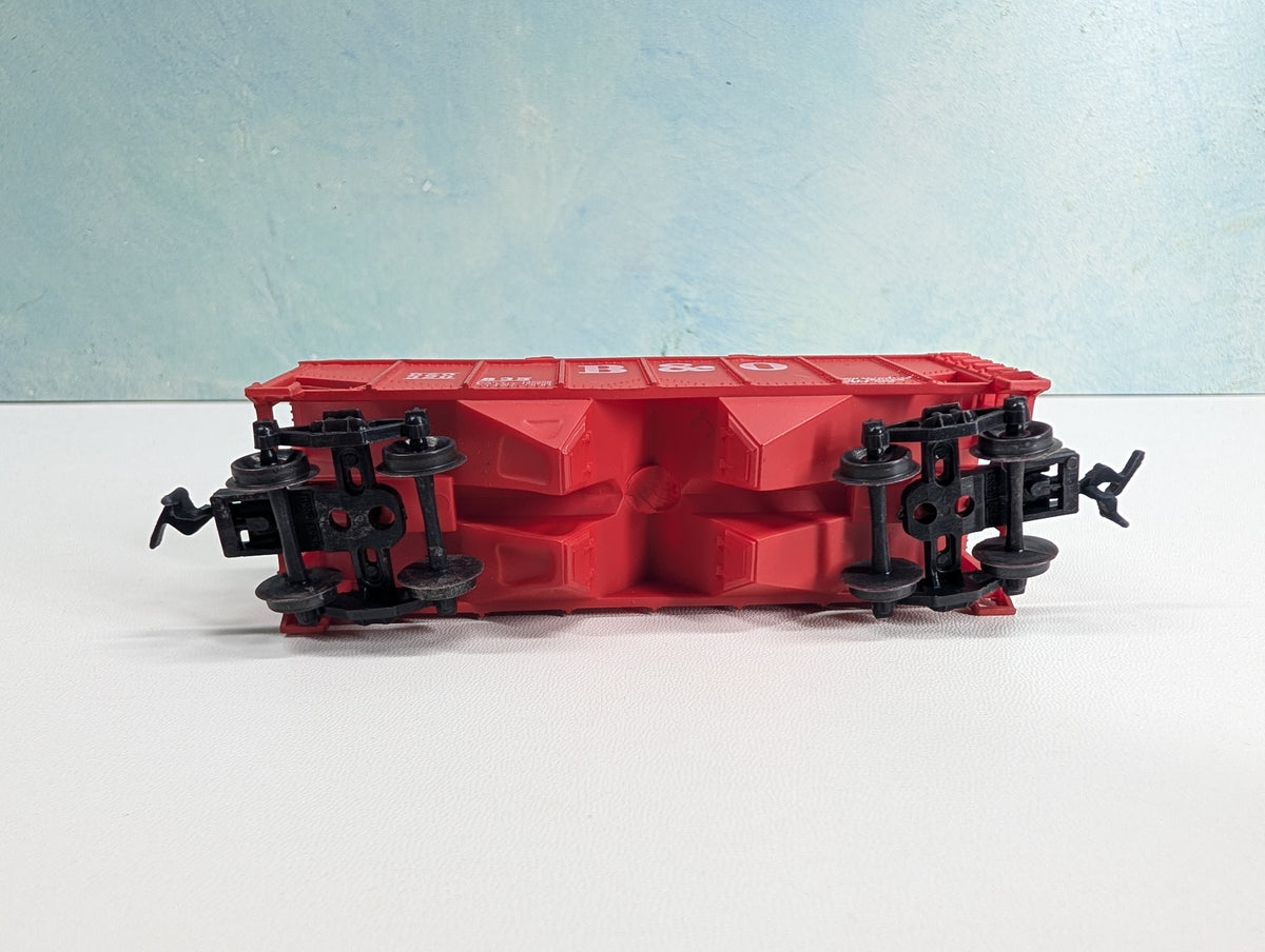 USED Life-Like HO Scale 2 Bay Hopper w/ Coal Baltimore and Ohio B&O #320835