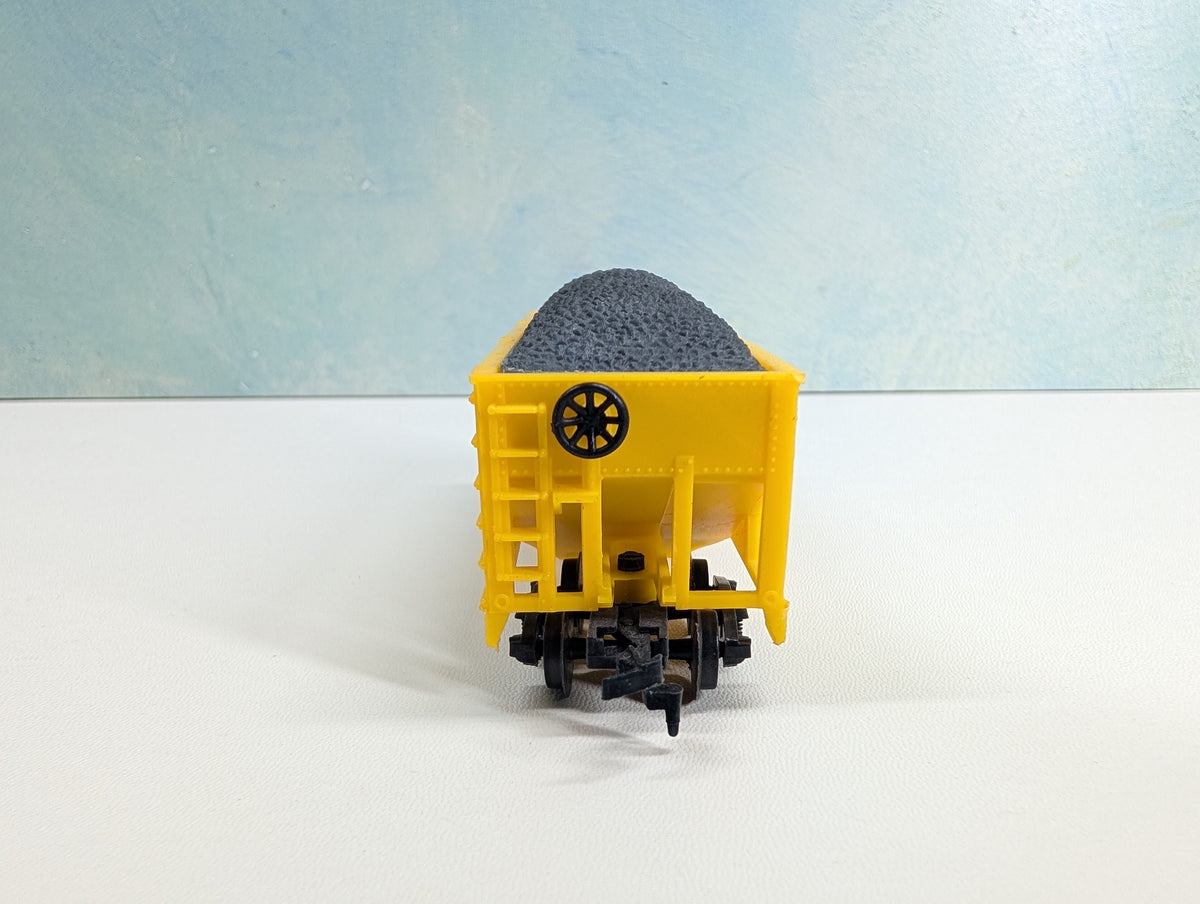 USED Life-Like HO Scale 2 Bay Hopper w/ Coal Union Pacific UP #32100