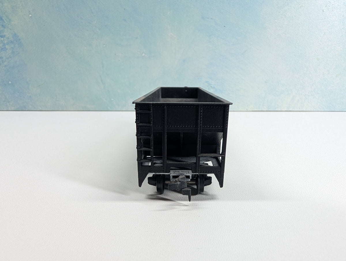 USED Roundhouse HO Scale 3 Bay 70 Ton 9 Panel Hopper Norfolk & Western N&W #38876