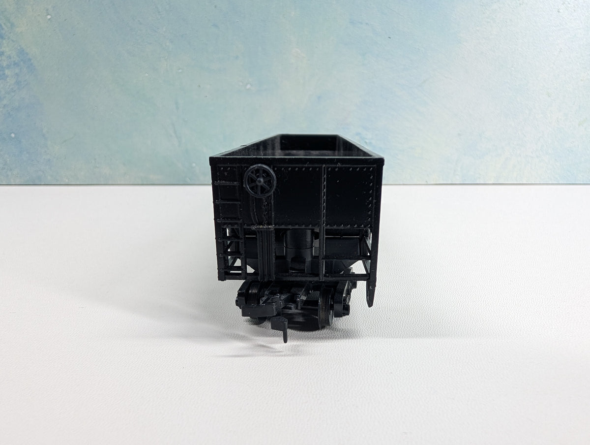 USED AHM HO Scale 4 Bay 50' Hopper Penn Central PC #483922