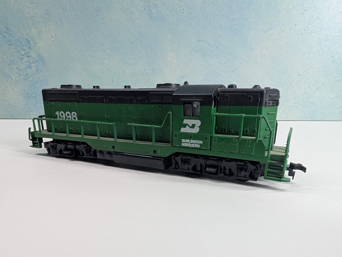 USED AHM HO Scale High Nose GP-18 Diesel Locomotive Burlington Northern BN #1998 Unpowered