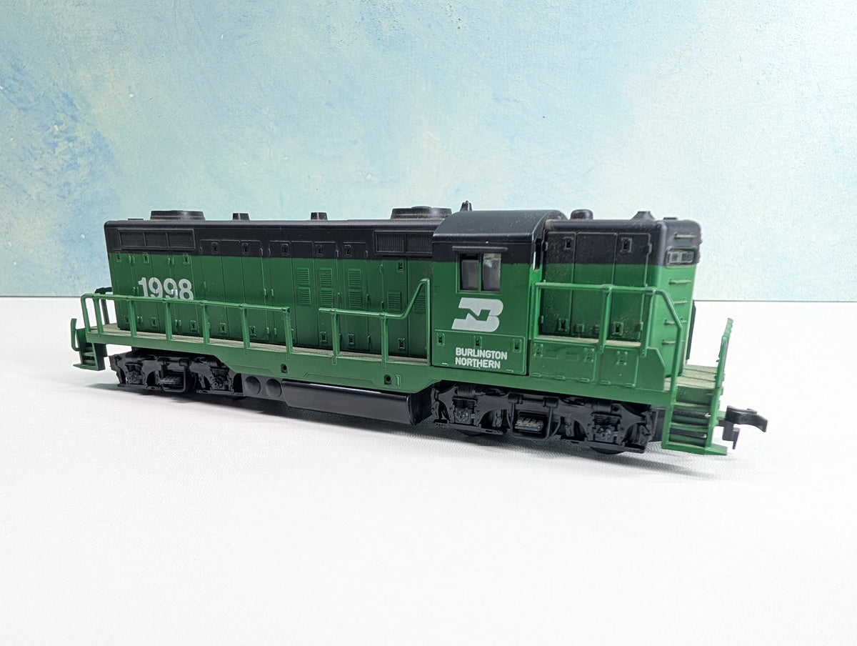 USED AHM HO Scale High Nose GP-18 Diesel Locomotive Burlington Northern BN #1998 Unpowered