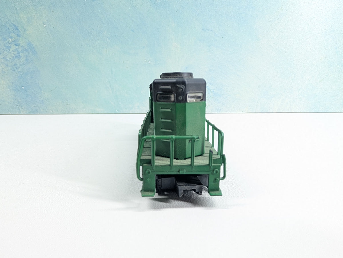 USED AHM HO Scale High Nose GP-18 Diesel Locomotive Burlington Northern BN #1998 Unpowered