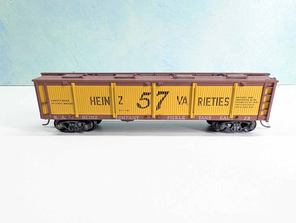USED Athearn HO Scale Enclosed Pickle Tank Car Heinz #73 Metal Wheels