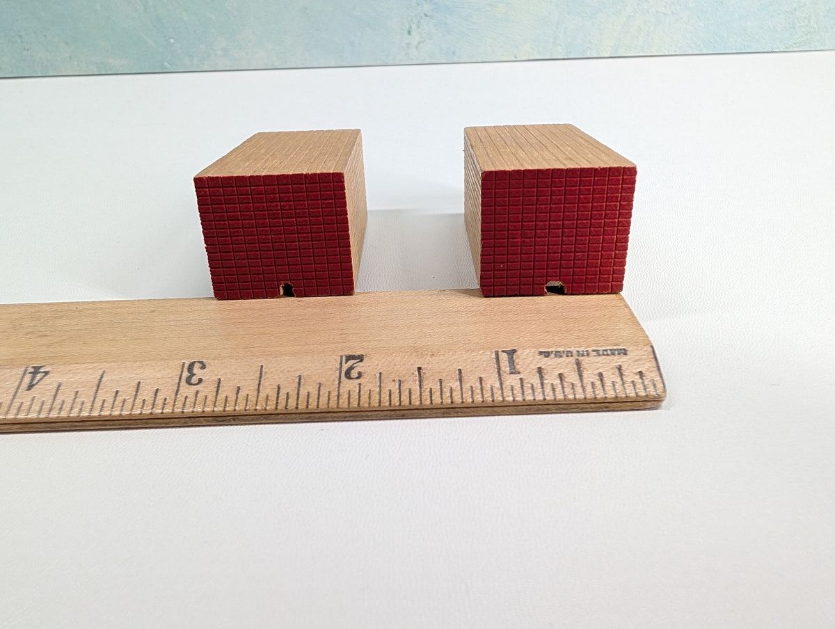 USED HO Scale 16' Lumber Stacks (2 pcs)