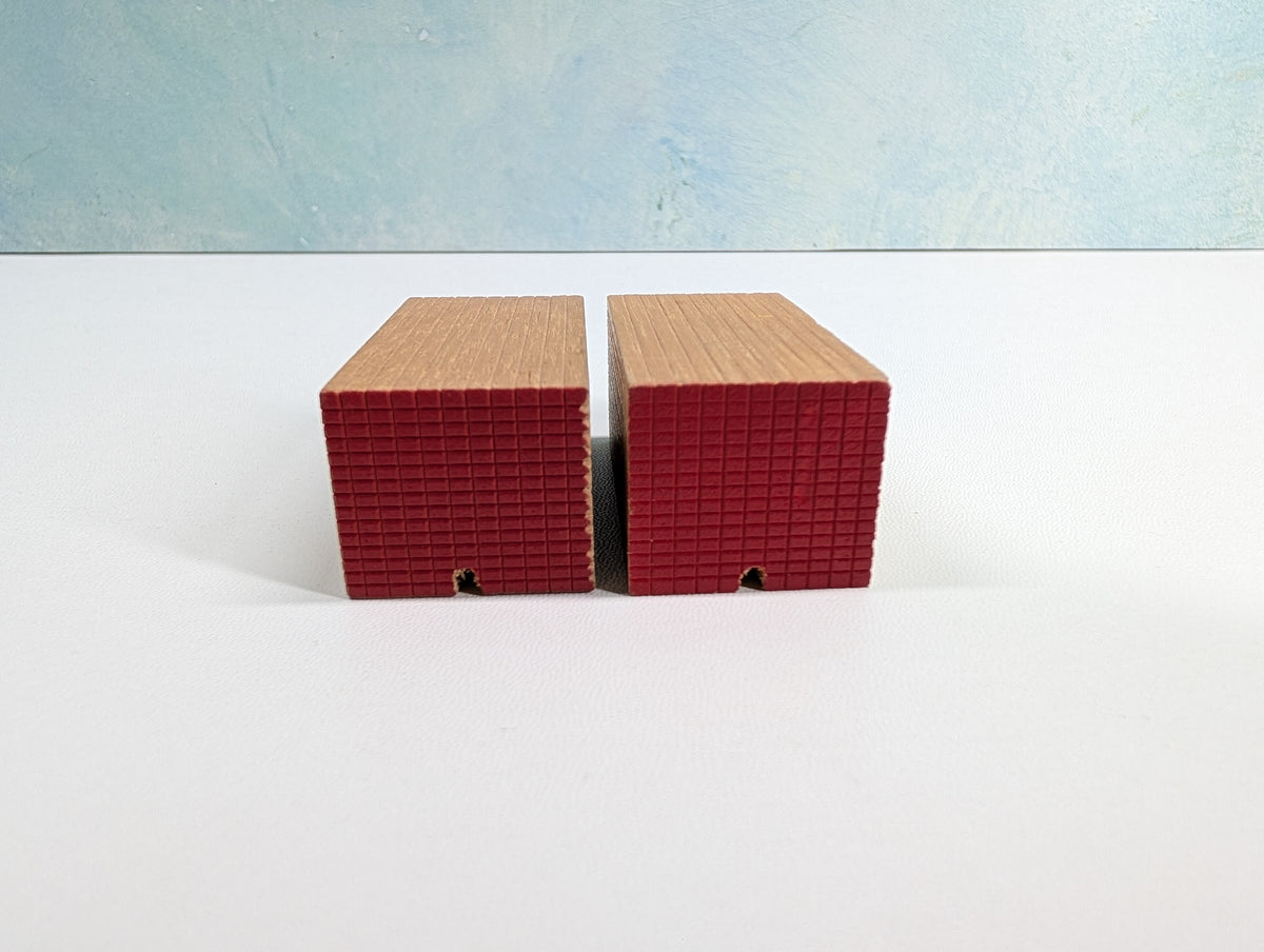 USED HO Scale 16' Lumber Stacks (2 pcs)
