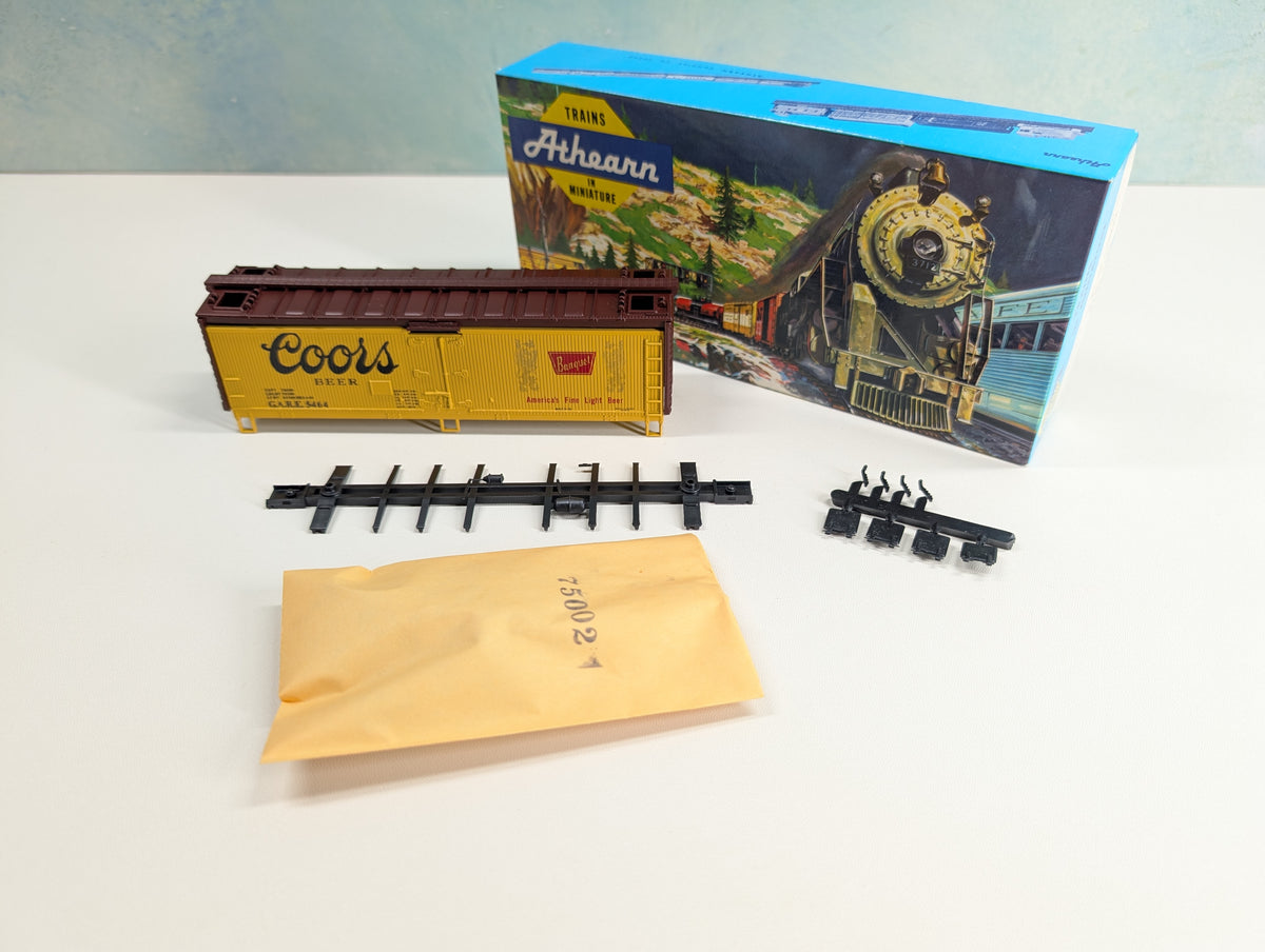 USED Athearn 5203 HO Scale 40' Wooden WD Reefer Box Car Coors Beer GARE #5464 KIT