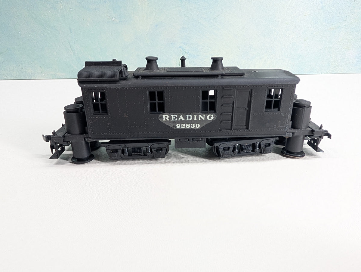 USED Roundhouse 2796 HO Scale Non-Powered Track Cleaner Reading #92830 Started KIT