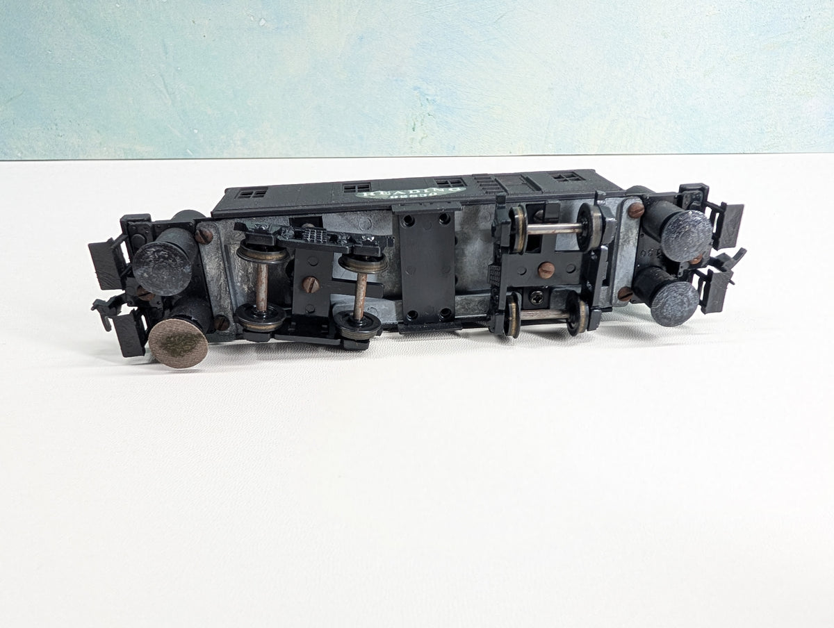 USED Roundhouse 2796 HO Scale Non-Powered Track Cleaner Reading #92830 Started KIT