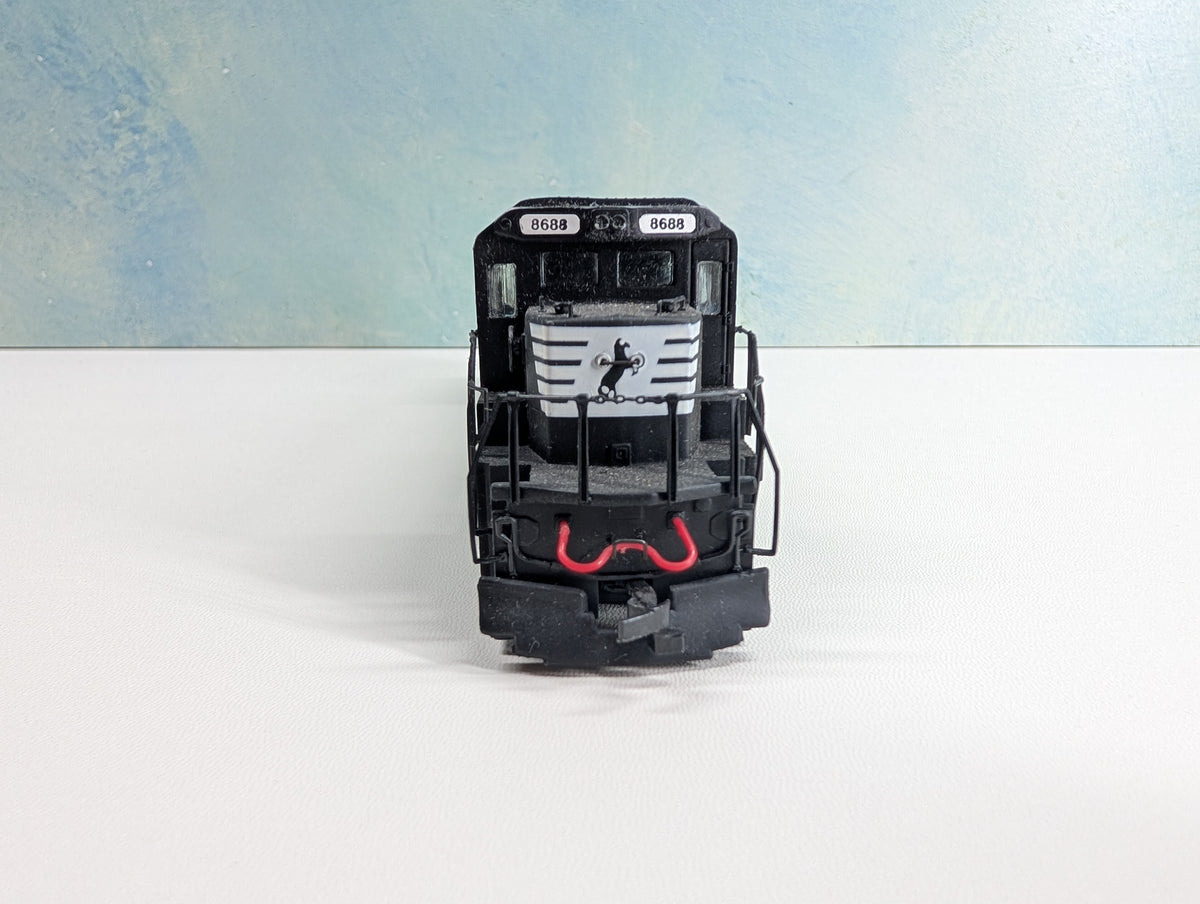 USED Bachmann HO Scale Spectrum Dash 8 40C Norfolk Southern NS #8688 Parts/Repairs DC