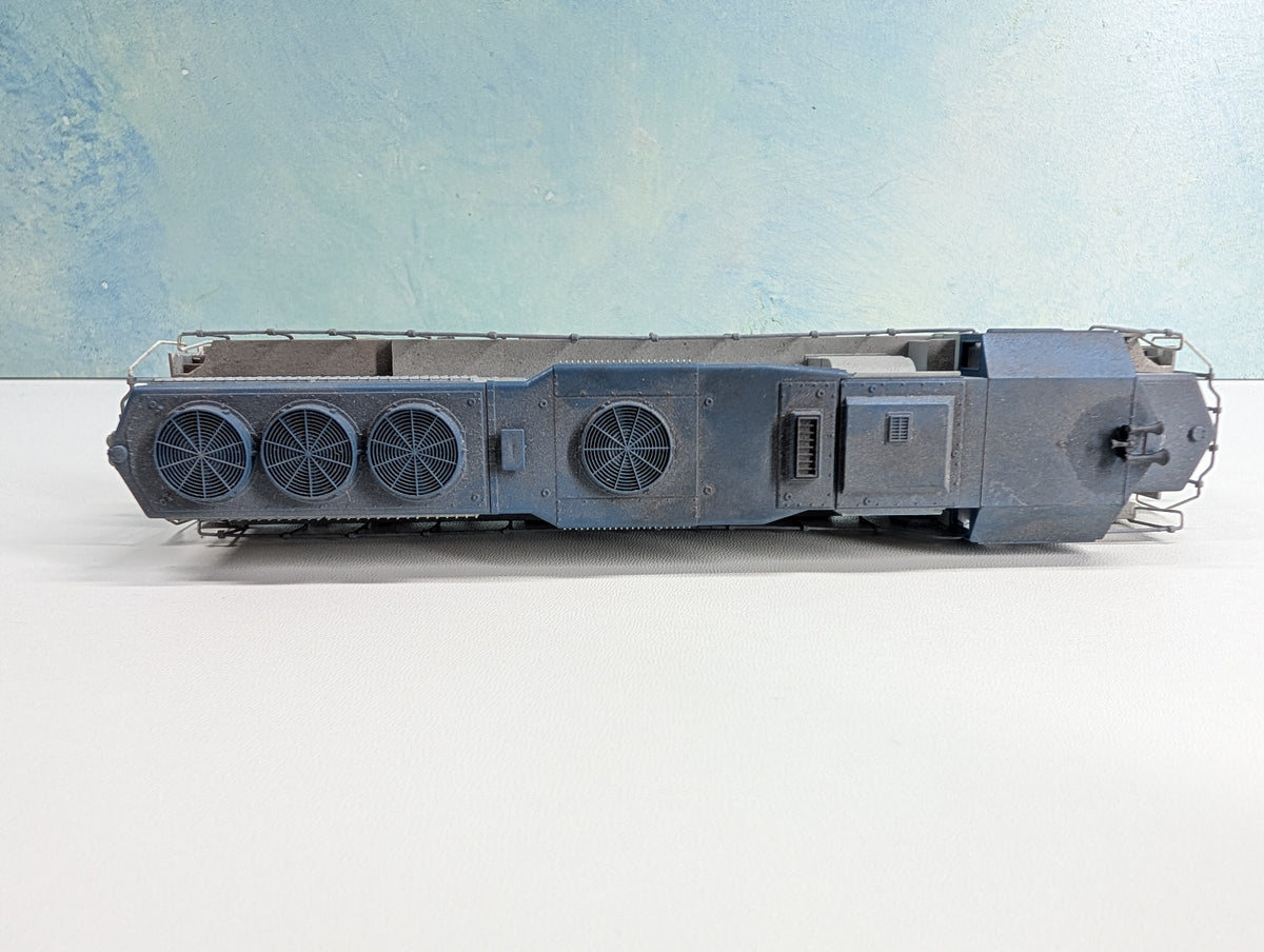 USED Athearn HO Scale GP-40 Diesel Locomotive CSX SBD #6383 Light Weathering Non-Powered