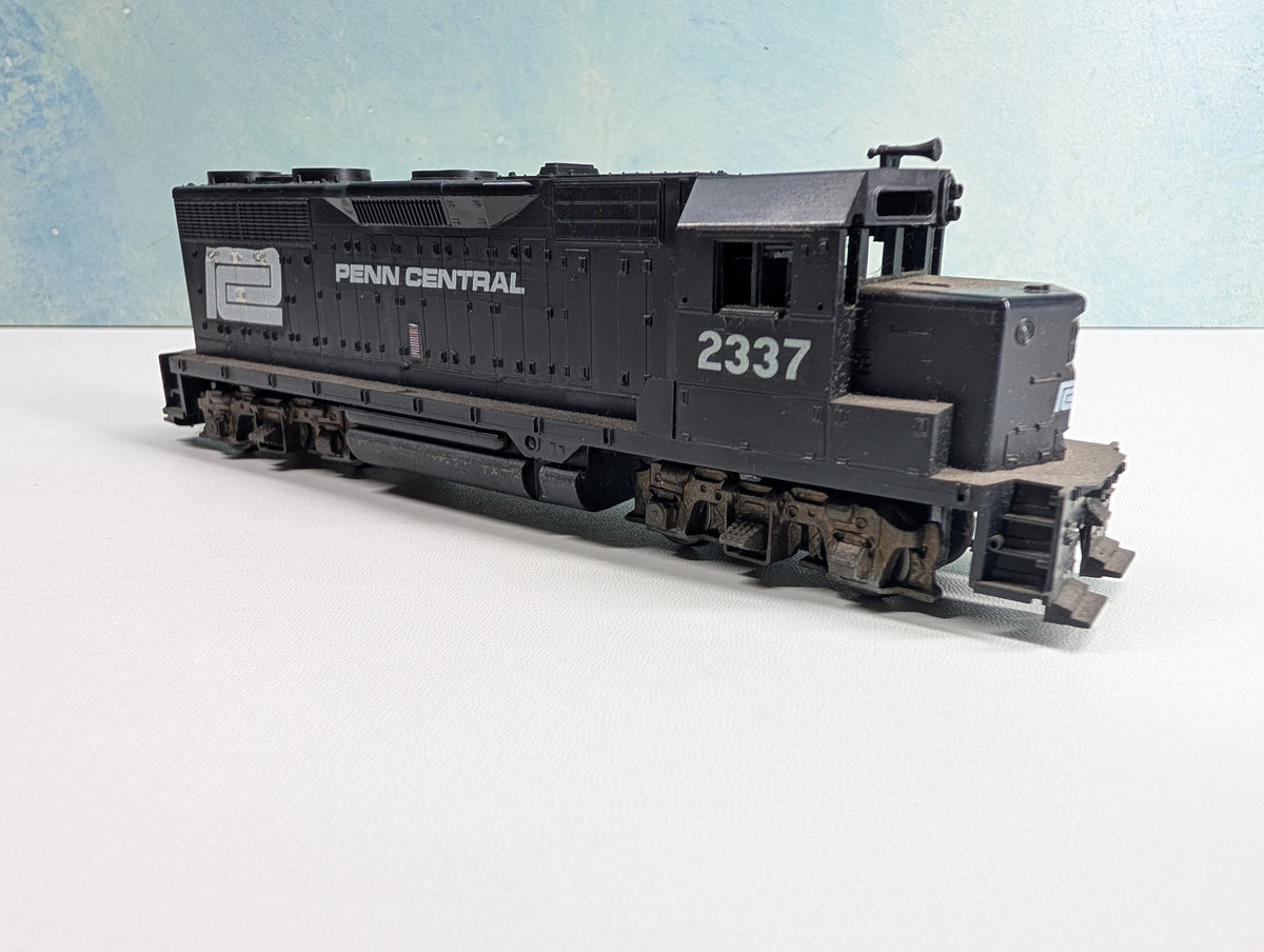USED Athearn HO Scale Custom Diesel Locomotive Penn Central PC #2337 Runs Great! DC