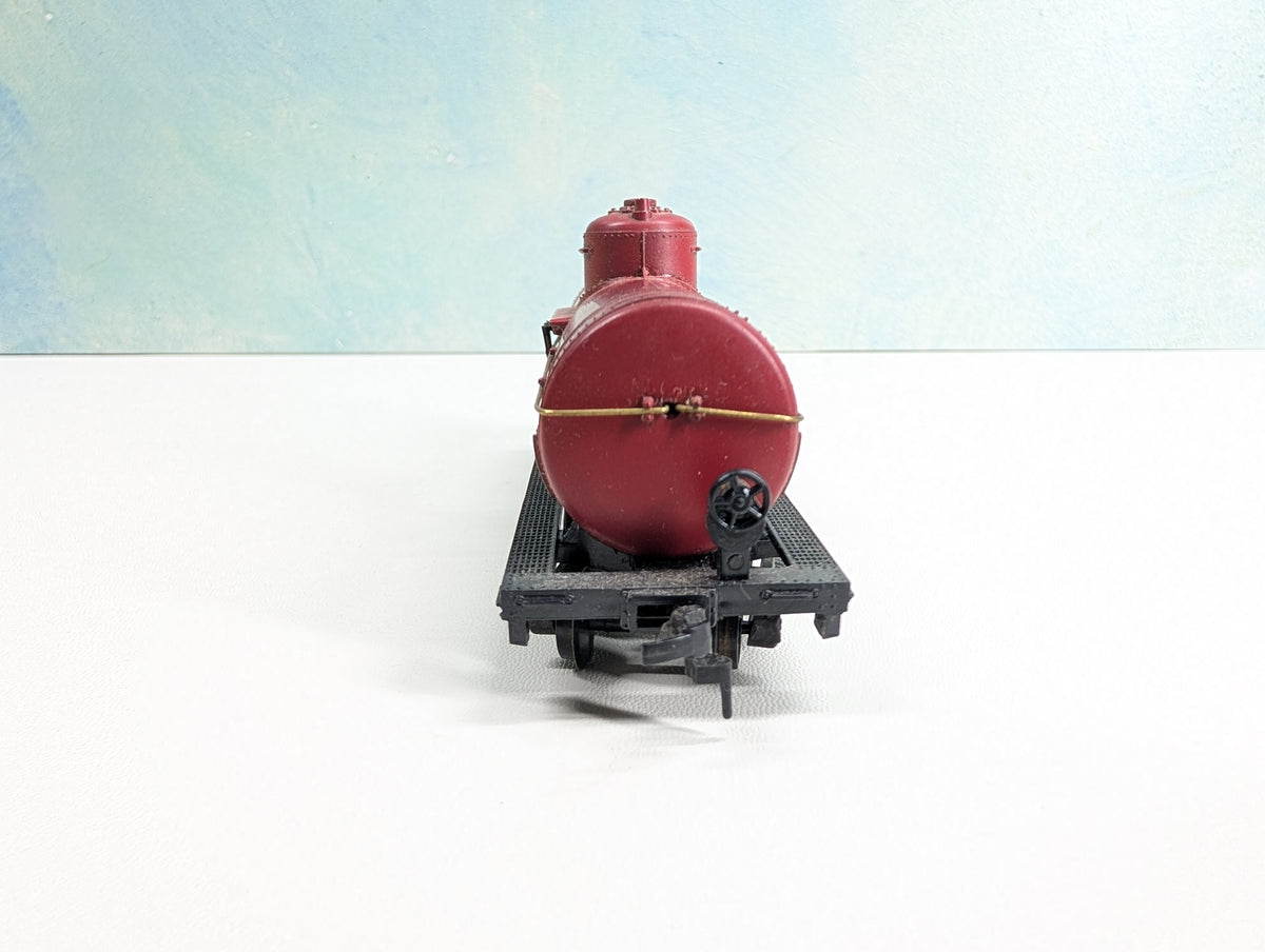 USED HOBBYLINE HO Scale Single Dome Tank Car Mobilgas WEOX #831