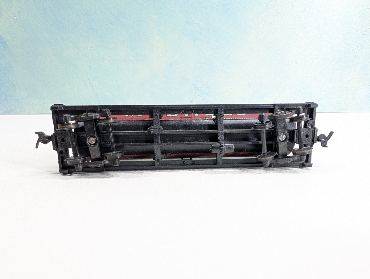 USED HOBBYLINE HO Scale Single Dome Tank Car Mobilgas WEOX #831