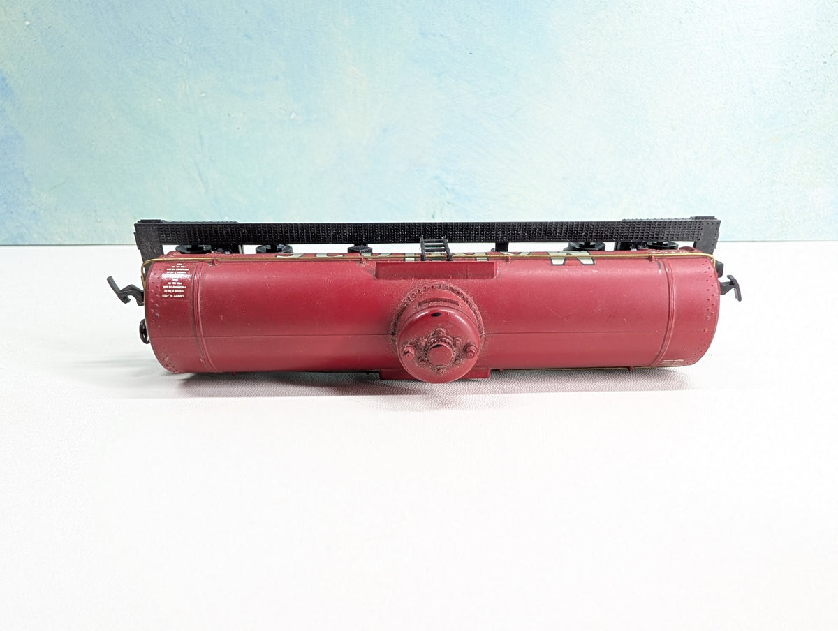 USED HOBBYLINE HO Scale Single Dome Tank Car Mobilgas WEOX #831