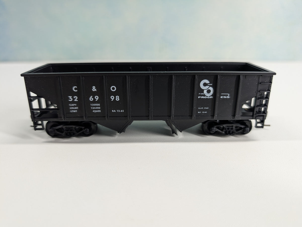 USED Walthers #932-56 HO Scale 36' Hopper Chesapeake and Ohio C&O #326998