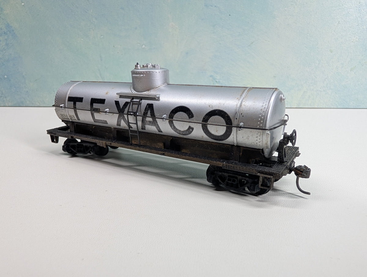 USED HO Scale Single Dome Tank Car Texaco #33043