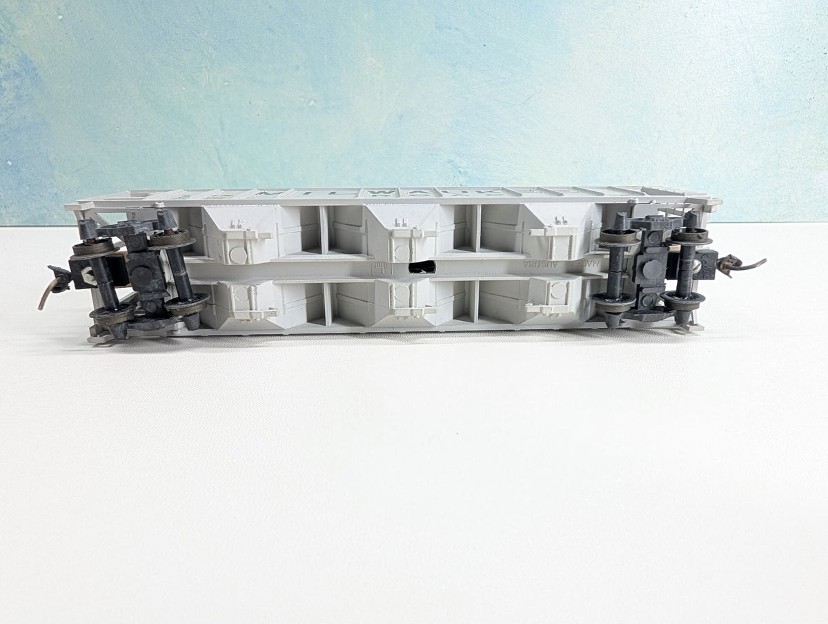 USED HO Scale Covered Hopper Milwaukee Road MILW #98108