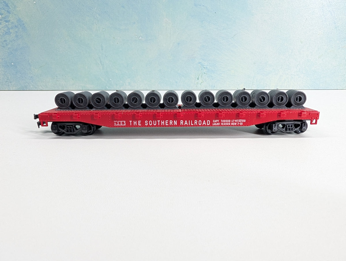 USED HO Scale 50' Flat Car w/ Load Southern #4365