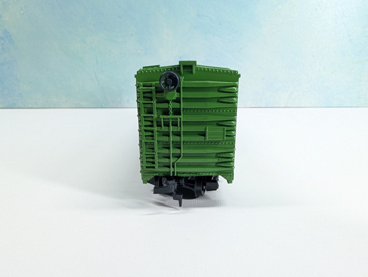 USED Tyco HO Scale 50' Box Car Burlington Northern BN #100024