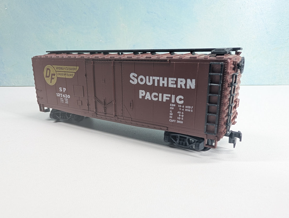 USED HO Scale 40' Box Car Southern Pacific SP #127430
