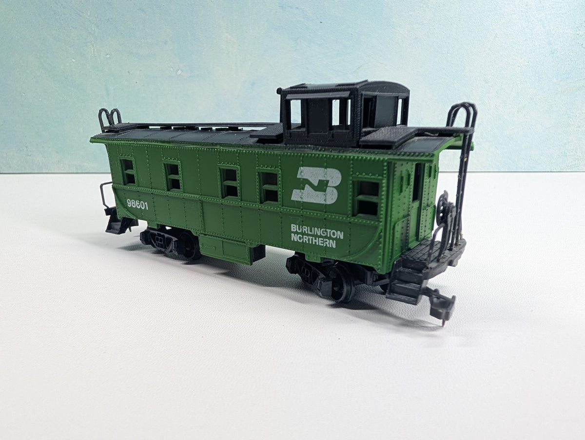USED Lionel HO Scale Caboose Burlington Northern #98601