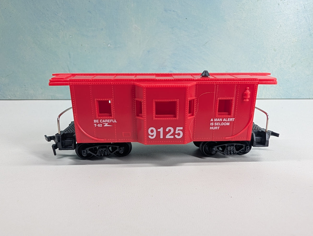 USED Model Power HO Scale Red Safety Bay Window Caboose #9125