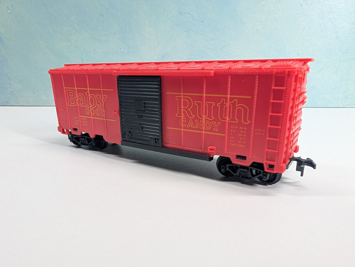 USED HO Scale 40' Box Car Baby Ruth
