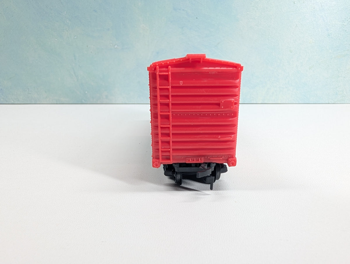 USED HO Scale 40' Box Car Baby Ruth