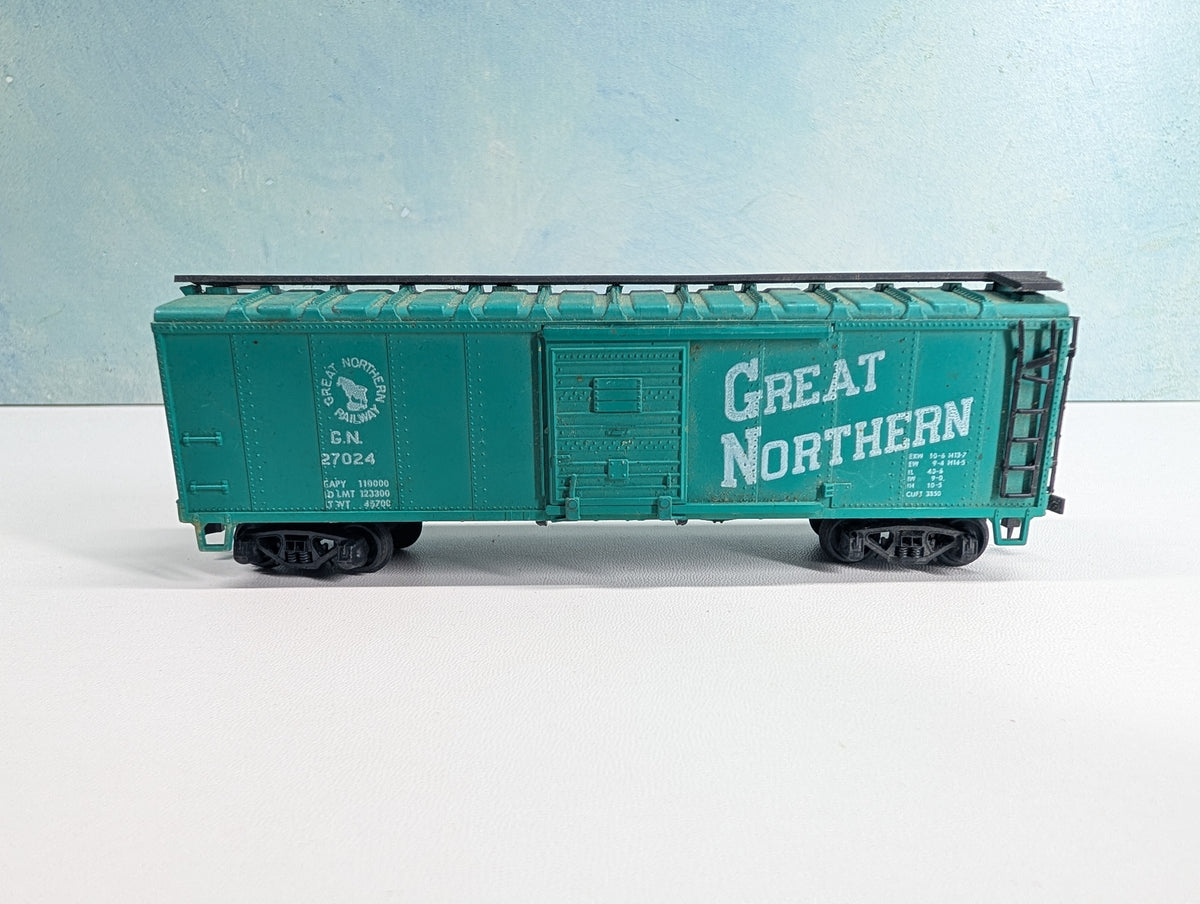 USED AHM HO Scale 40' Box Car Great Northern GN #27024