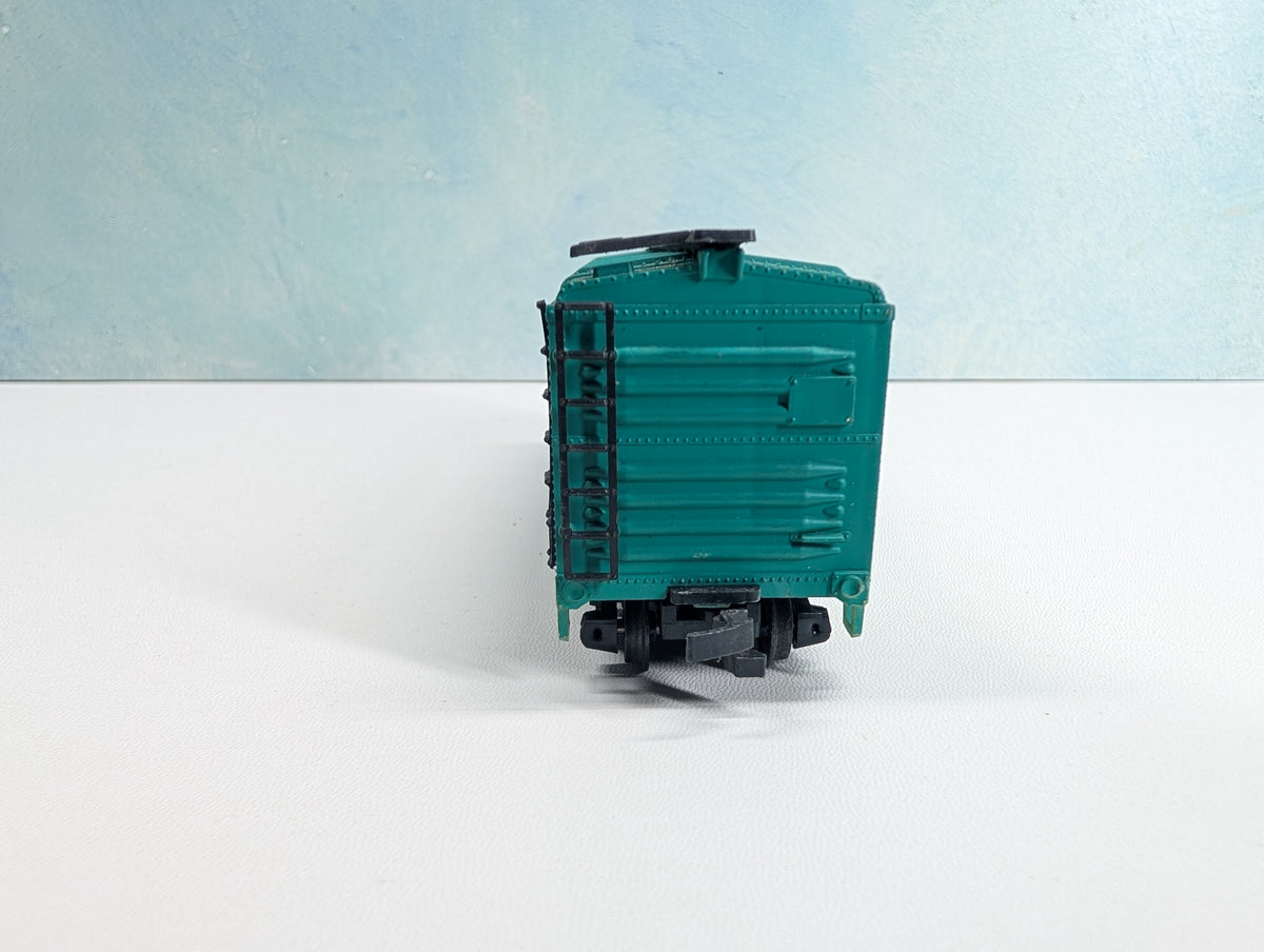 USED AHM HO Scale 40' Box Car Great Northern GN #27024